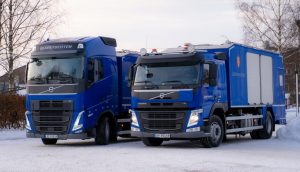 To spesialbyggede volumbiler